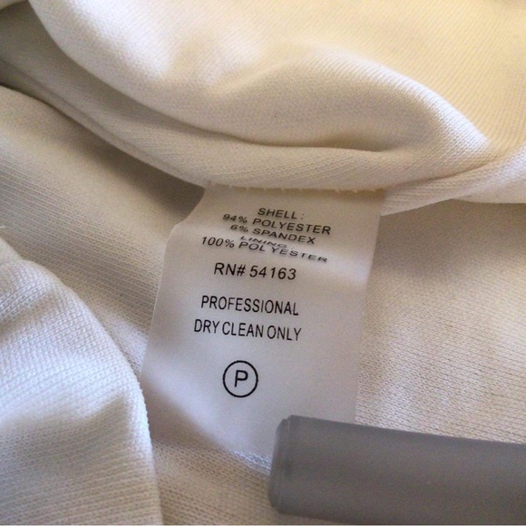 Calvin Klein Sleeveless Fully Lined White Top Size XS - Picture 3 of 3